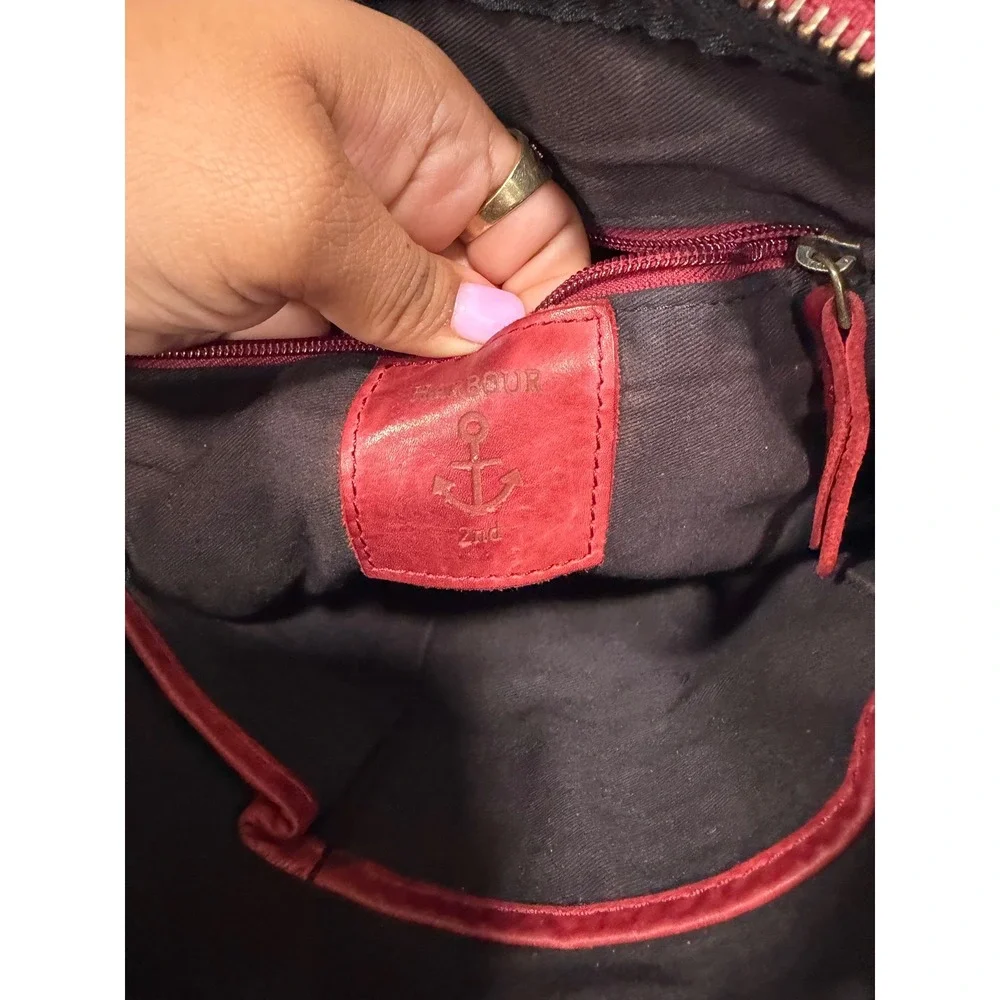 Harbour 2nd Red Leather Crossbody Messenger Bag Anchor Charm Distressed Vintage